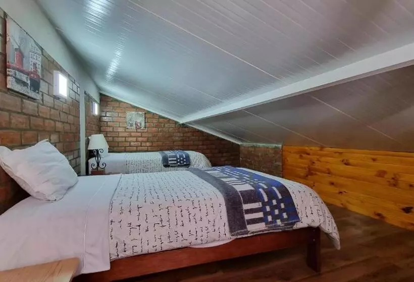 هتل Copacabaña Lodge