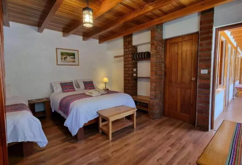 هتل Copacabaña Lodge