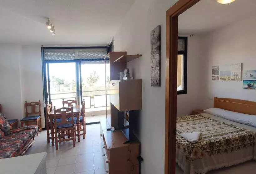 Apartamentos Surfing 3000