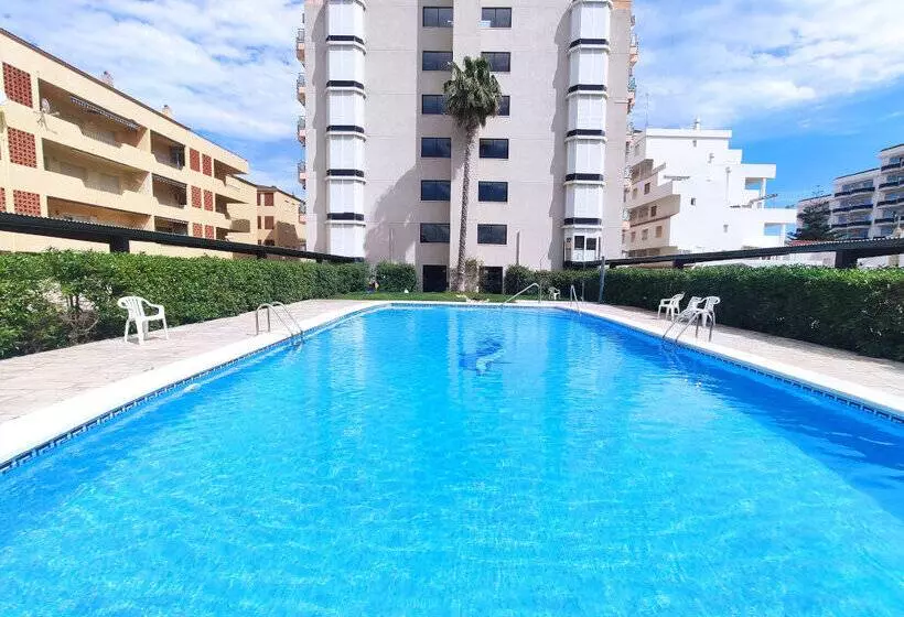 Apartamentos Surfing 3000