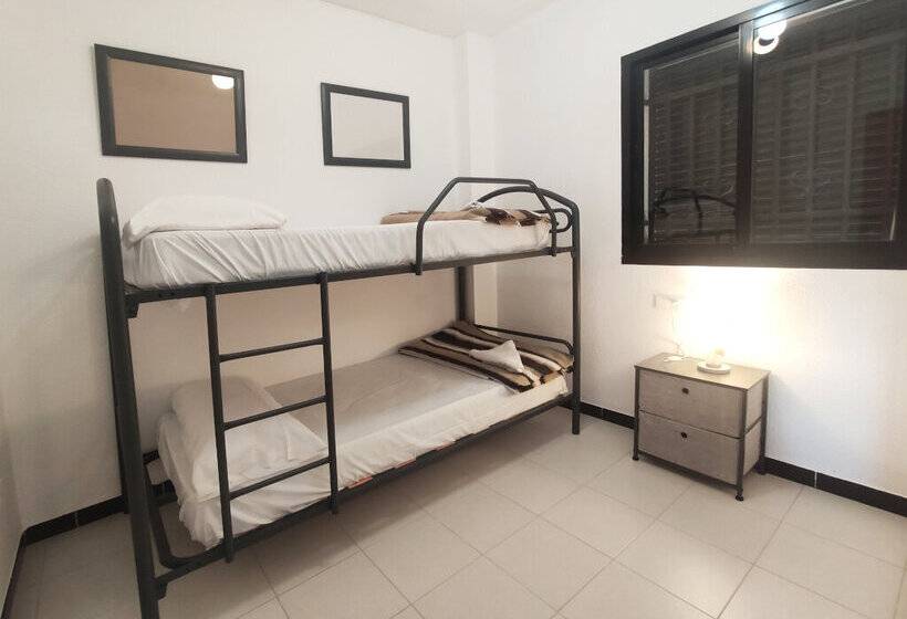 Apartamentos Surfing 3000