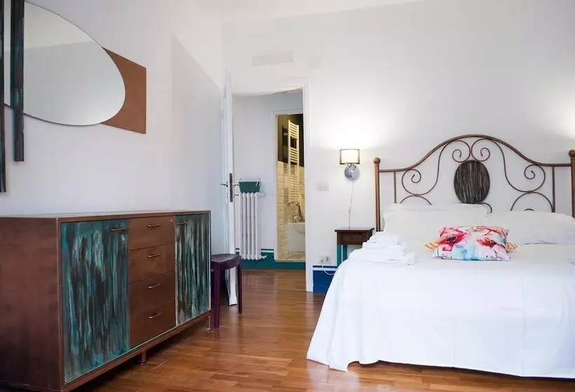 住宿加早餐  Domus Angularia