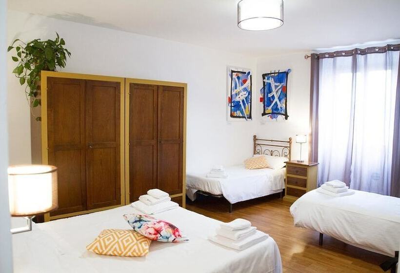 민박 Domus Angularia