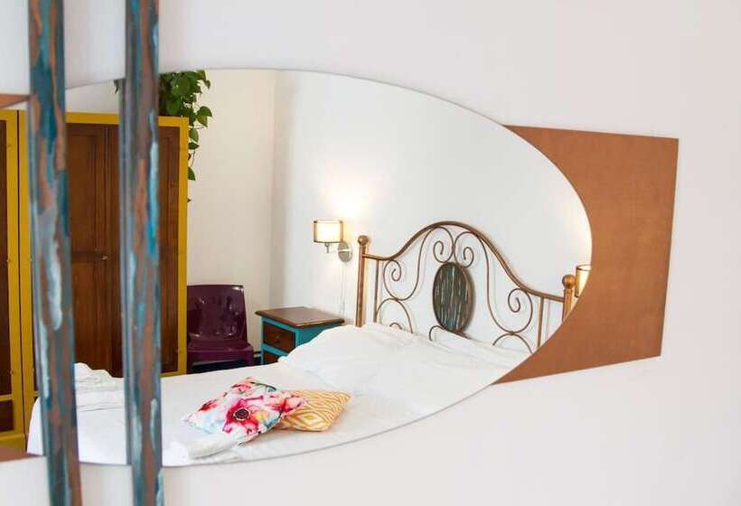 민박 Domus Angularia