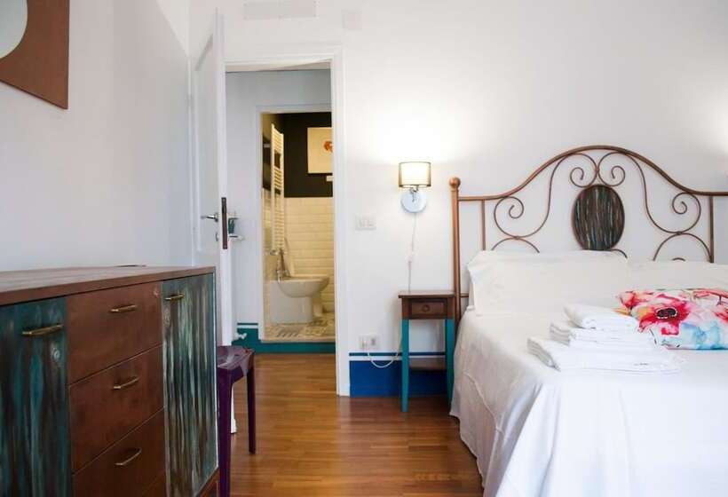 민박 Domus Angularia