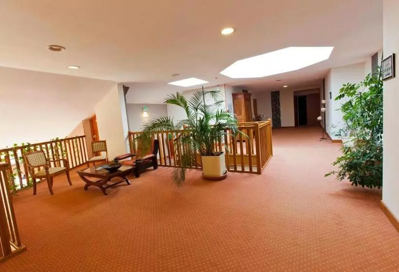 Cit Hotel Du Circuit