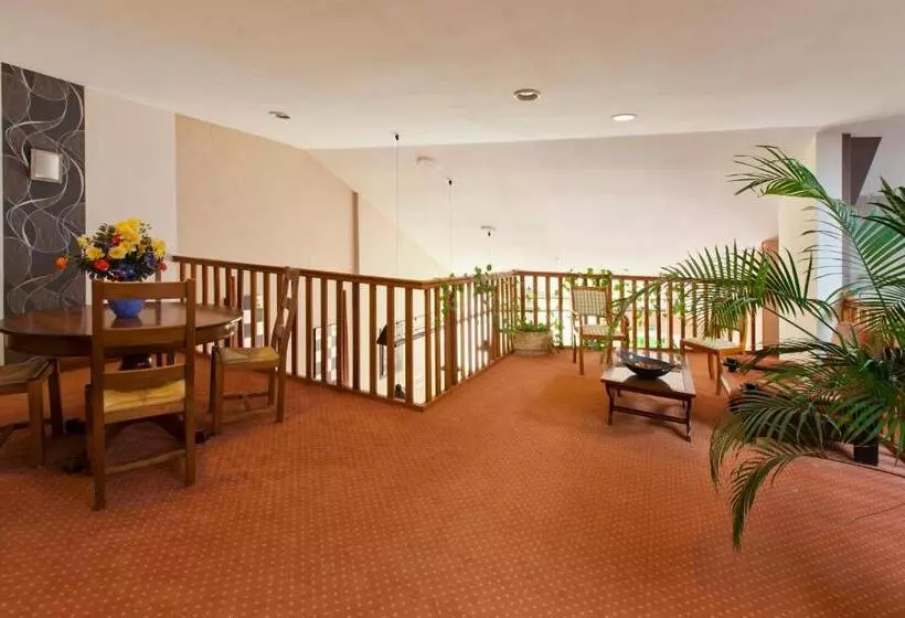 Cit Hotel Du Circuit