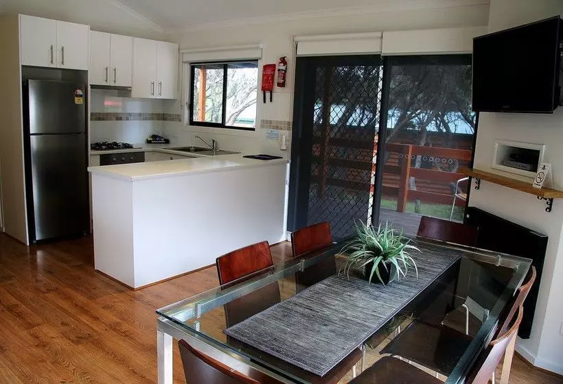 فندق Anglesea Family Caravan Park