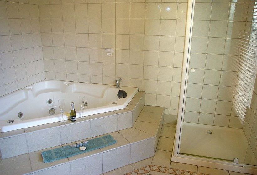 فندق Anglesea Family Caravan Park