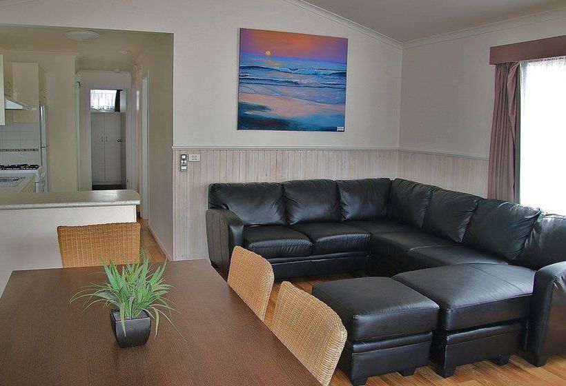 فندق Anglesea Family Caravan Park