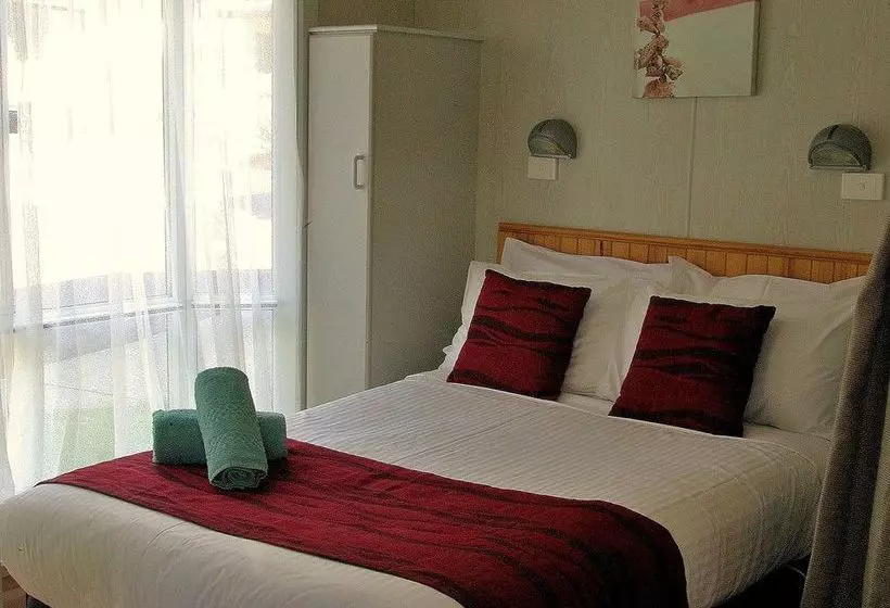 فندق Anglesea Family Caravan Park