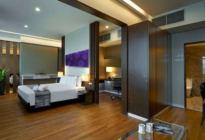 هتل Best Western Petaling Jaya