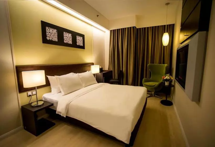 هتل Best Western Petaling Jaya