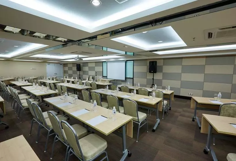 هتل Best Western Petaling Jaya