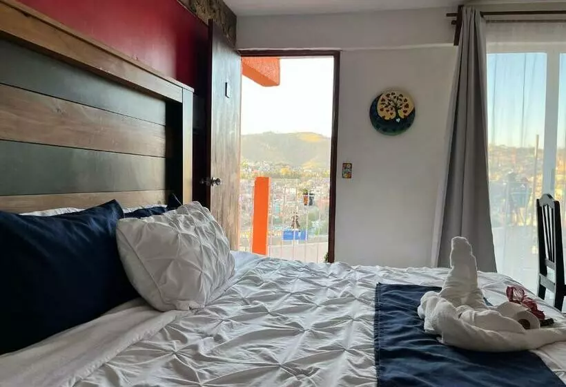 هتل Casona De Las Aves