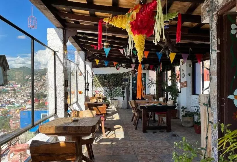 هتل Casona De Las Aves