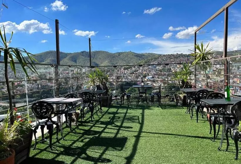 هتل Casona De Las Aves