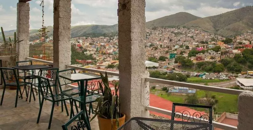 هتل Casona De Las Aves