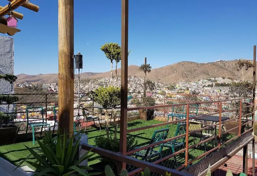 هتل Casona De Las Aves