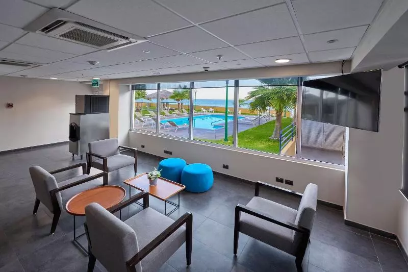 فندق City Express By Marriott La Paz