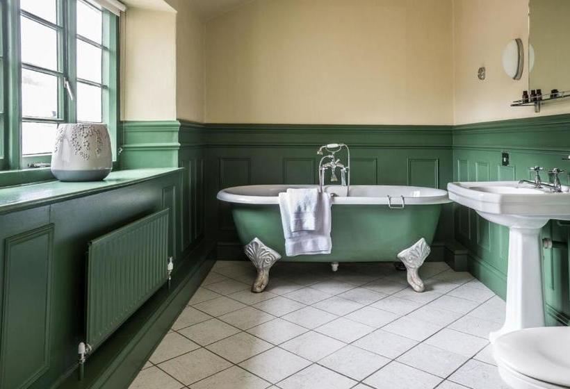 Отель Cockliffe House