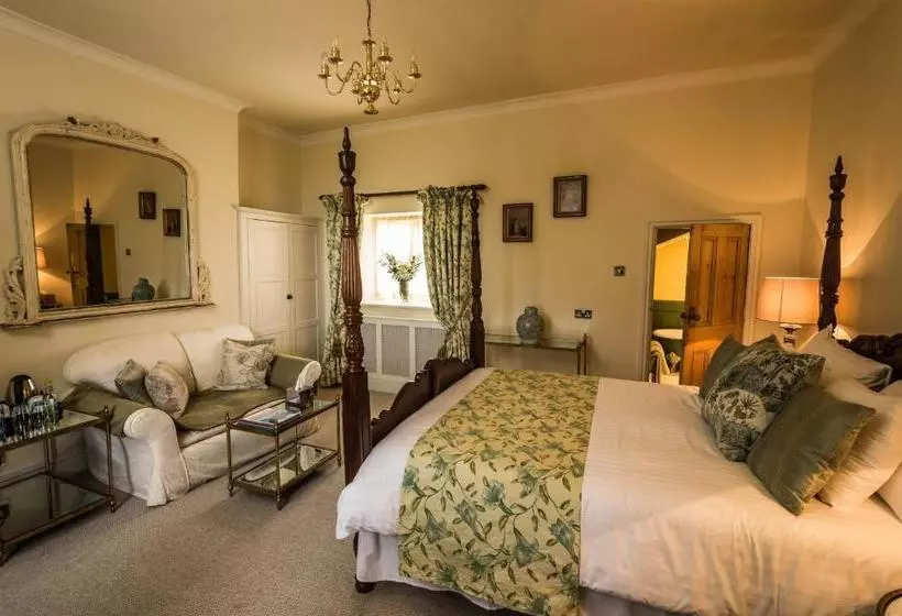 ホテル Cockliffe House