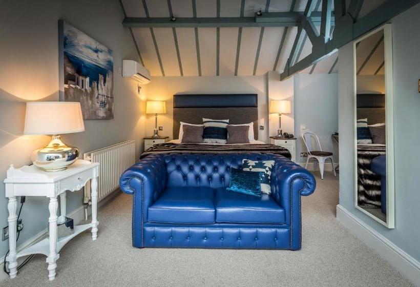 Отель Cockliffe House