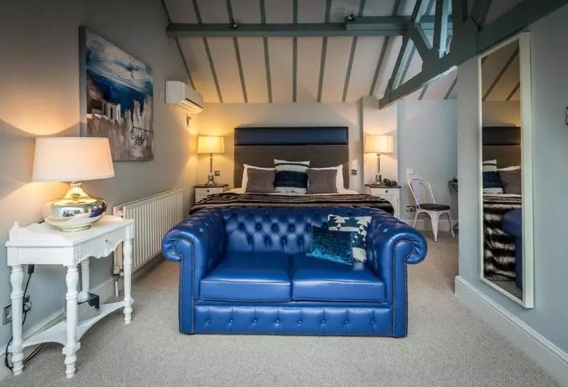 ホテル Cockliffe House