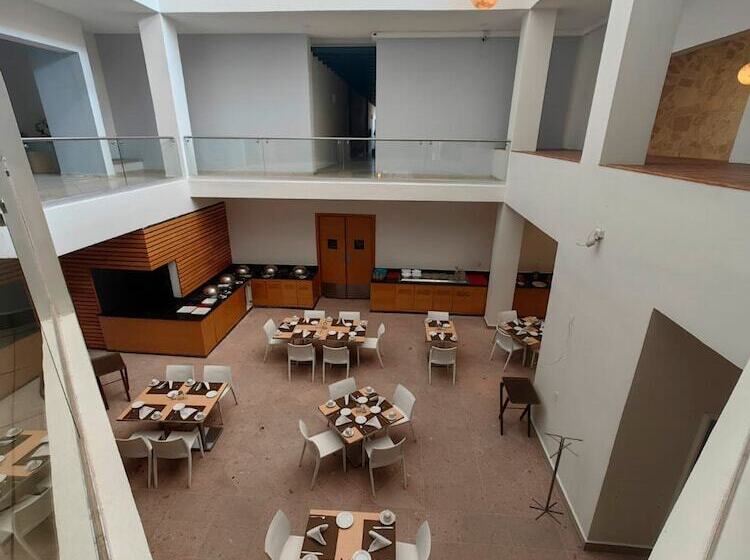 هتل Inhouse León