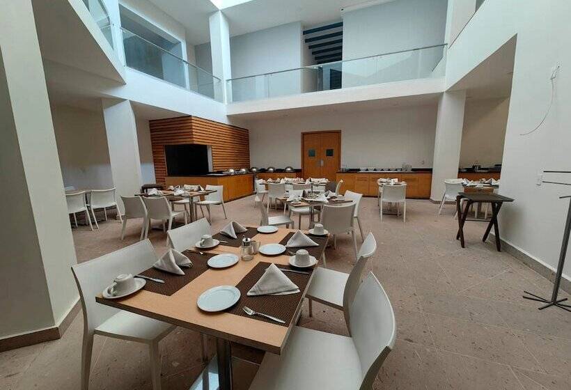 هتل Inhouse León