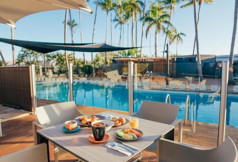 Отель Karratha International