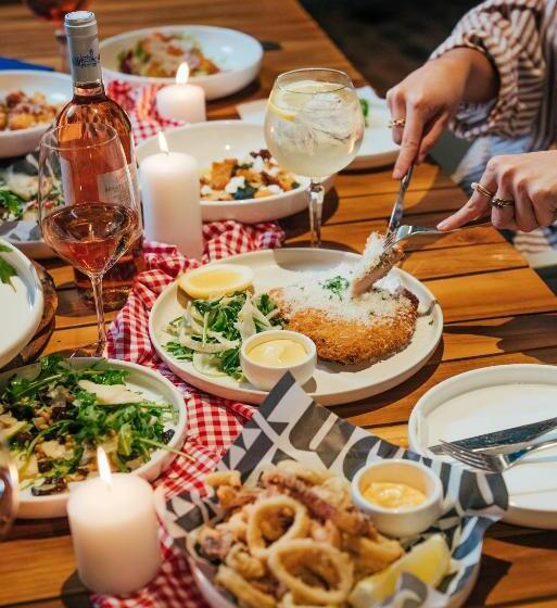 Отель Karratha International