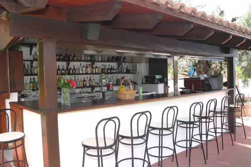 Отель Oasis Guesthouse