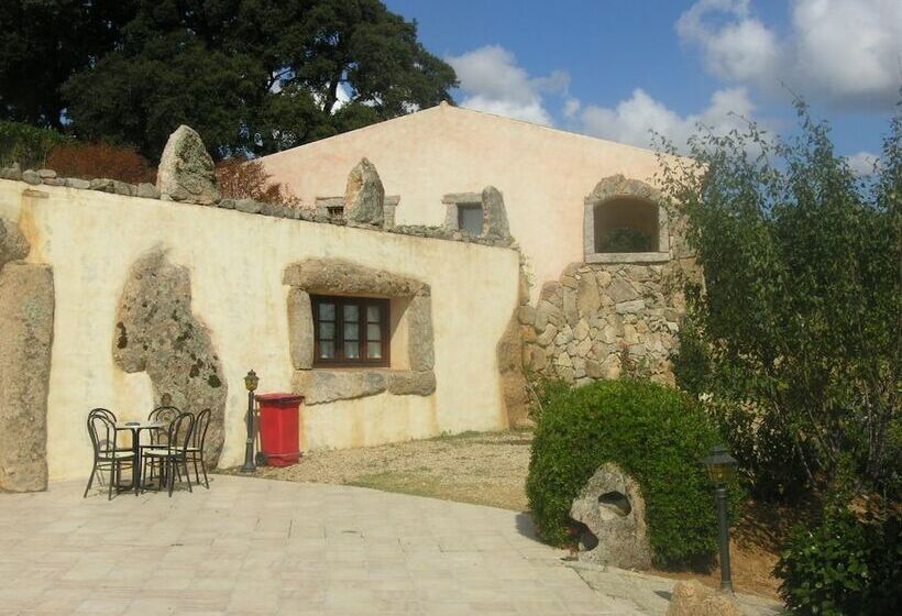 ホテル Ristorante Funtana Abbas