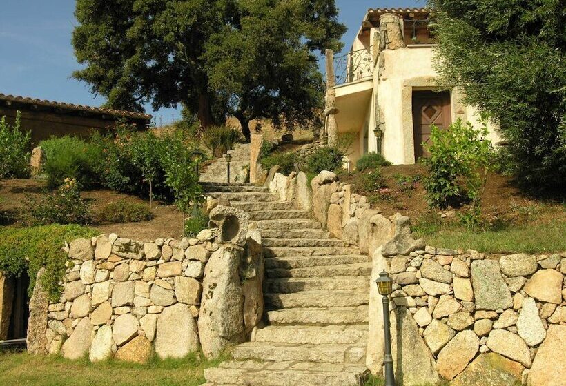 ホテル Ristorante Funtana Abbas