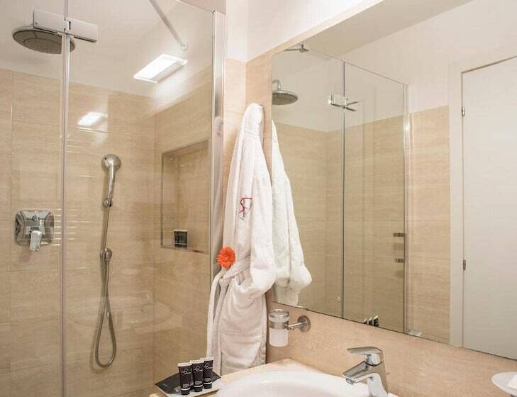 Rome Art Hotel   Gruppo Trevi Hotels