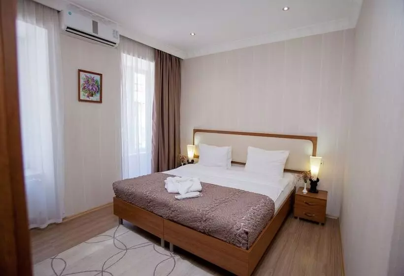 فندق Rustaveli Palace