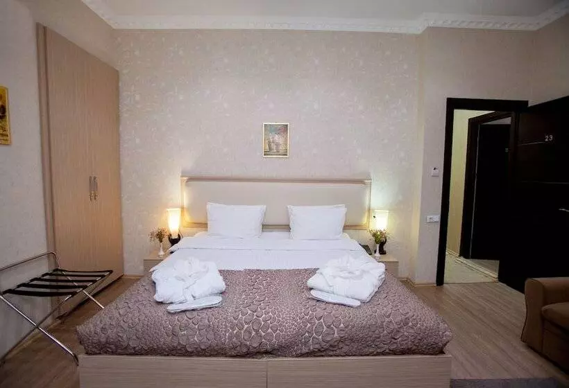 فندق Rustaveli Palace