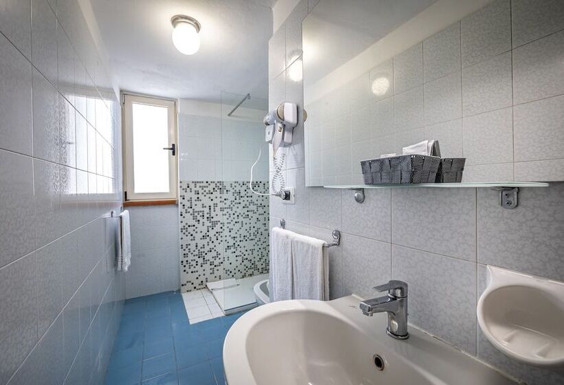 هتل Veneto Con Accesso Ztl