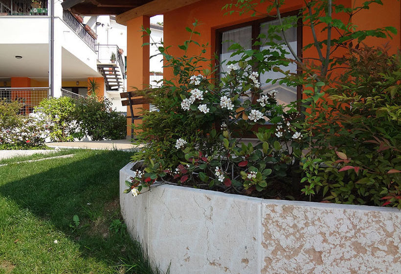 Отель Borgo Blu Poggio