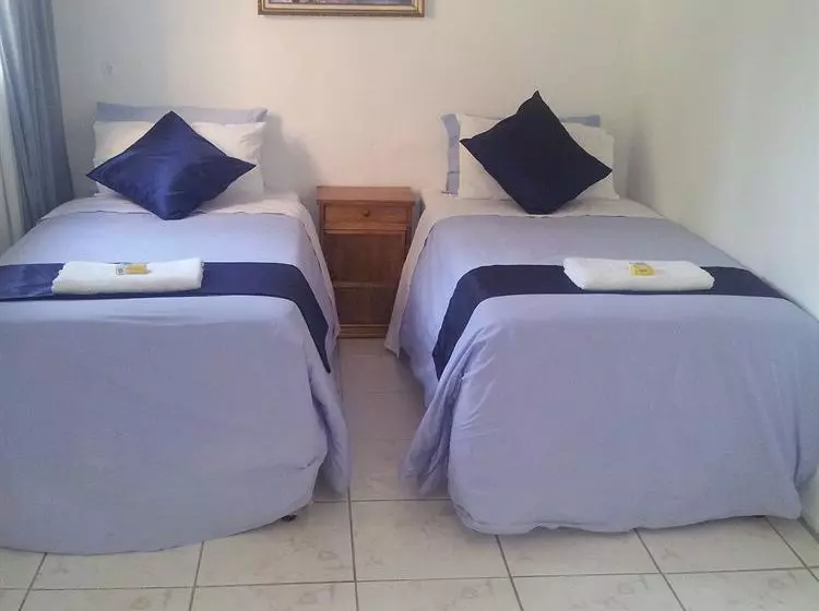 پانسیون Daisy's Guest House