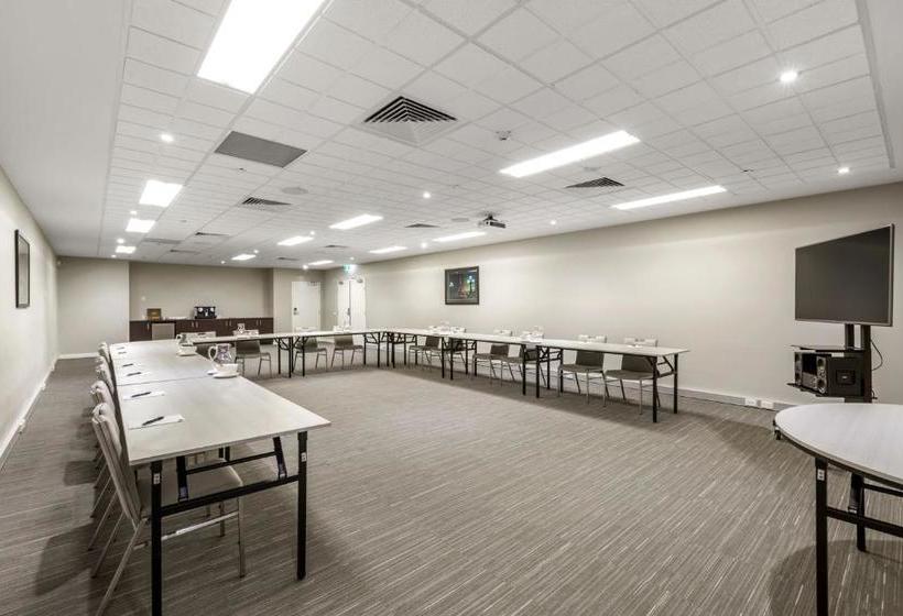 Quest Albury On Townsend