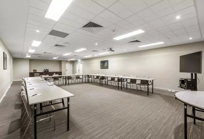 Quest Albury On Townsend