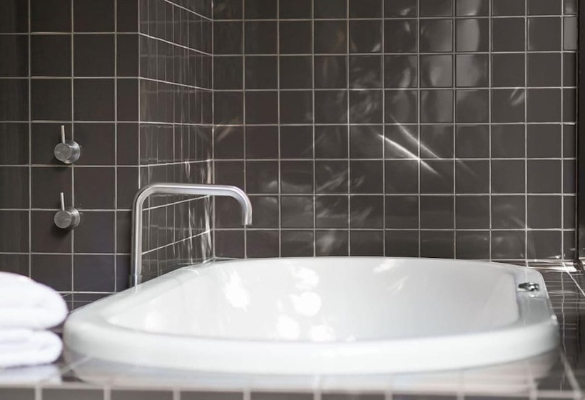 Riverview On Mount Street