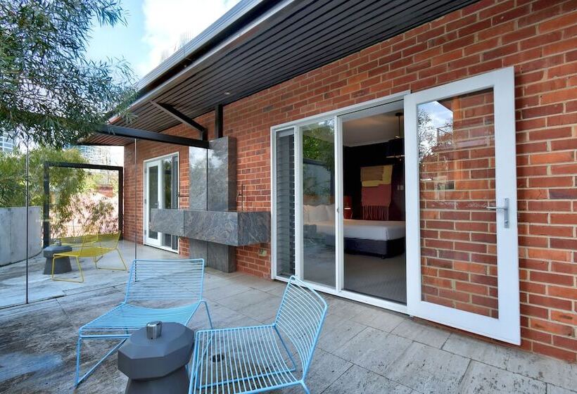 Riverview On Mount Street