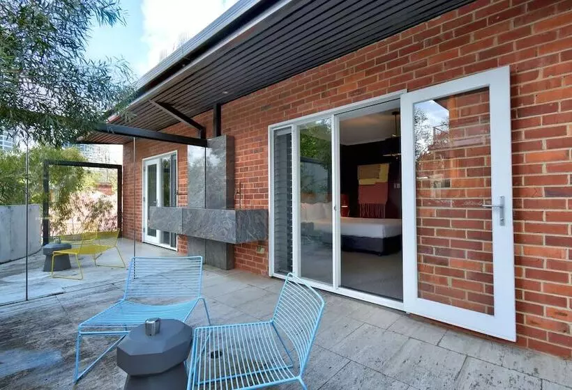 Riverview On Mount Street