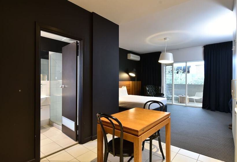 Riverview On Mount Street