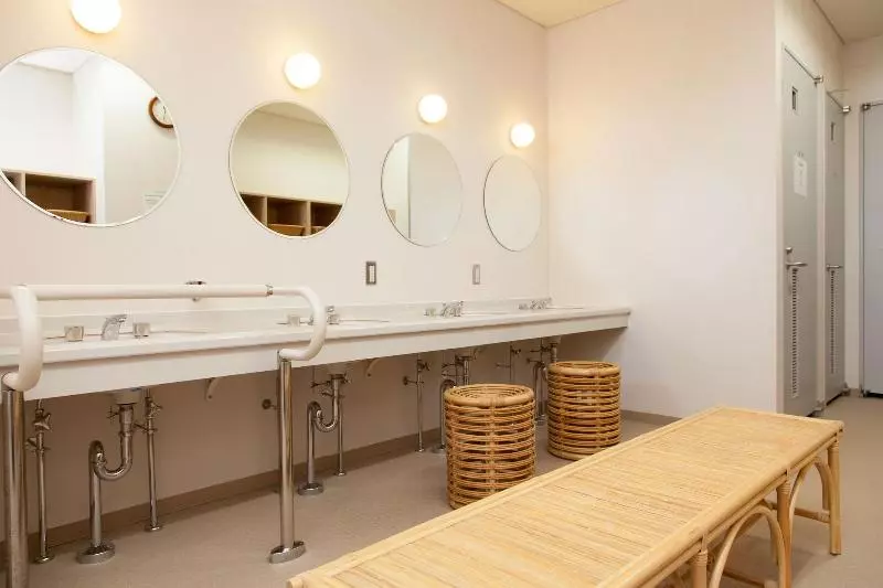 Shin Osaka Youth Hostel