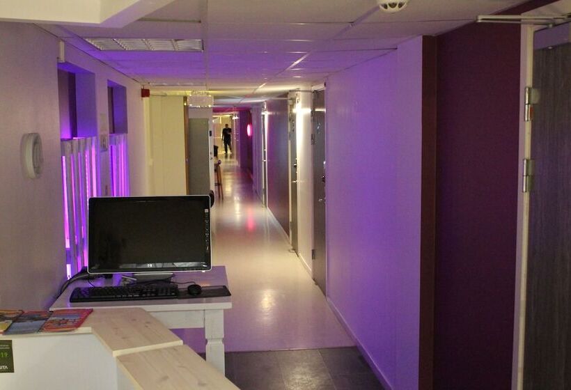 בית מלון כפרי Crafoord Place   Hostel