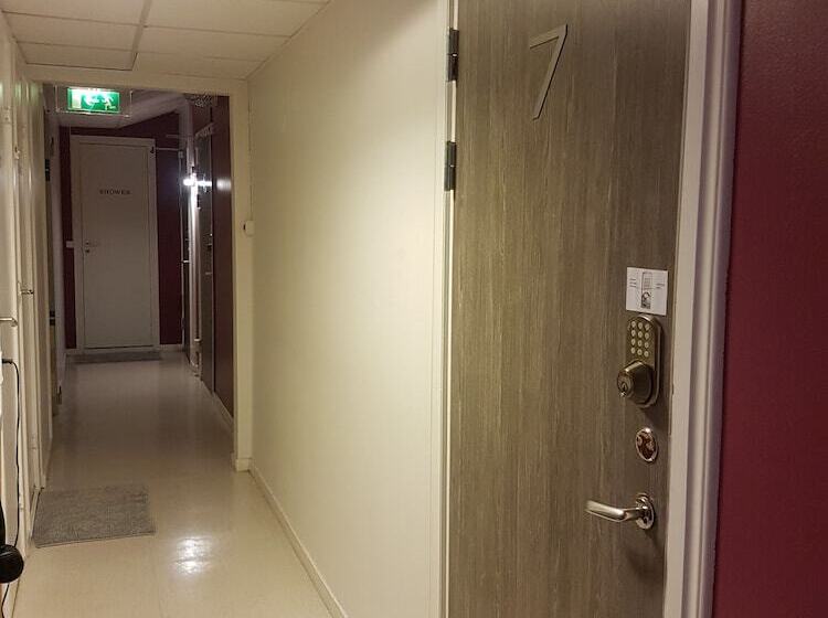 בית מלון כפרי Crafoord Place   Hostel